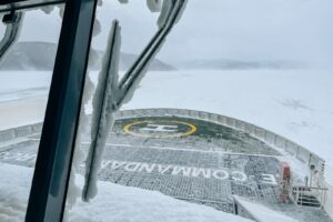 Read more about the article What it’s like on the first winter expedition cruises to Canada