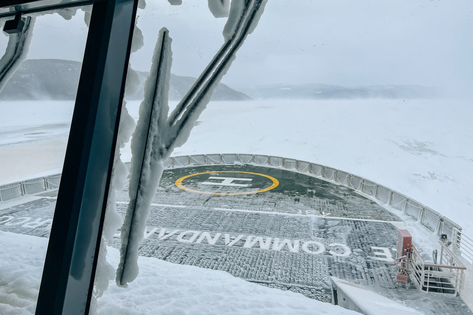 You are currently viewing What it’s like on the first winter expedition cruises to Canada