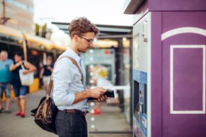 Read more about the article Why you may not want to get a metal credit card